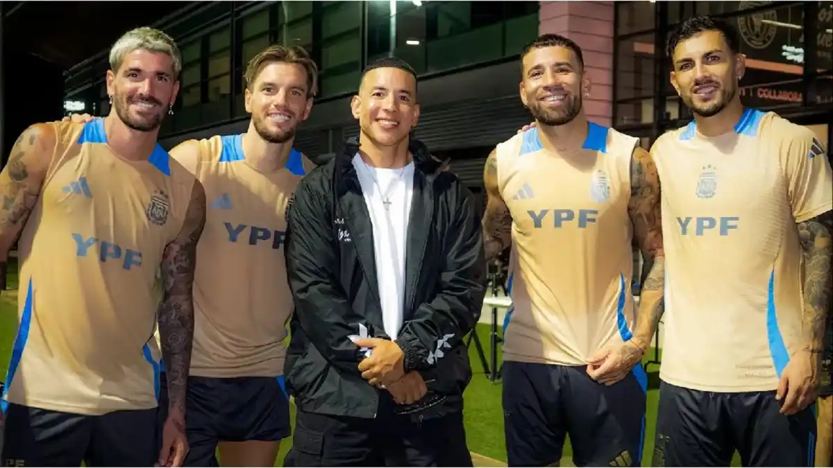 Cruce épico: el encuentro entre Daddy Yankee y la Selección Argentina