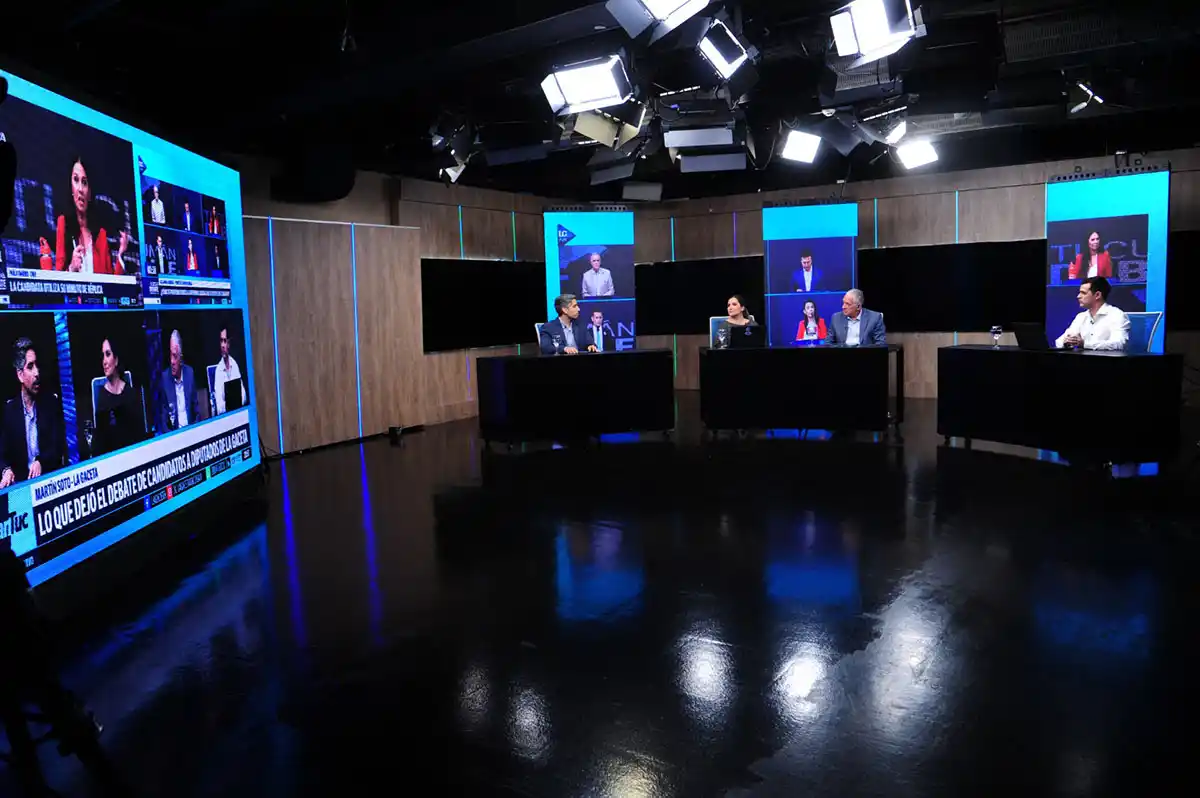 EL DÍA DESPUÉS. Los periodistas Martín Soto, Luis María Ruiz y Gabriela Baigorrí analizaron los discursos de los candidatos junto a Federico Van Mameren.,