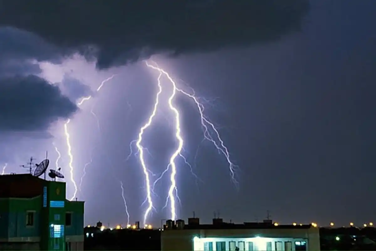 Hay alerta amarilla por fuertes vientos para este miércoles 15 de octubre: las provincias afectadas