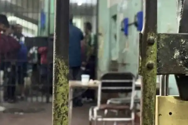 “Me sobran balas”: interno asesinado a puñaladas con una “tumbera” en una cárcel salteña