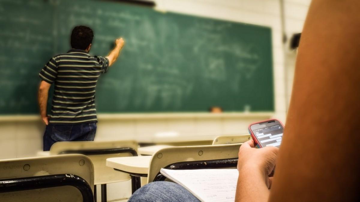 Día del profesor en Chile: ¿cuál es su origen y por qué se celebra cada 16 de octubre?