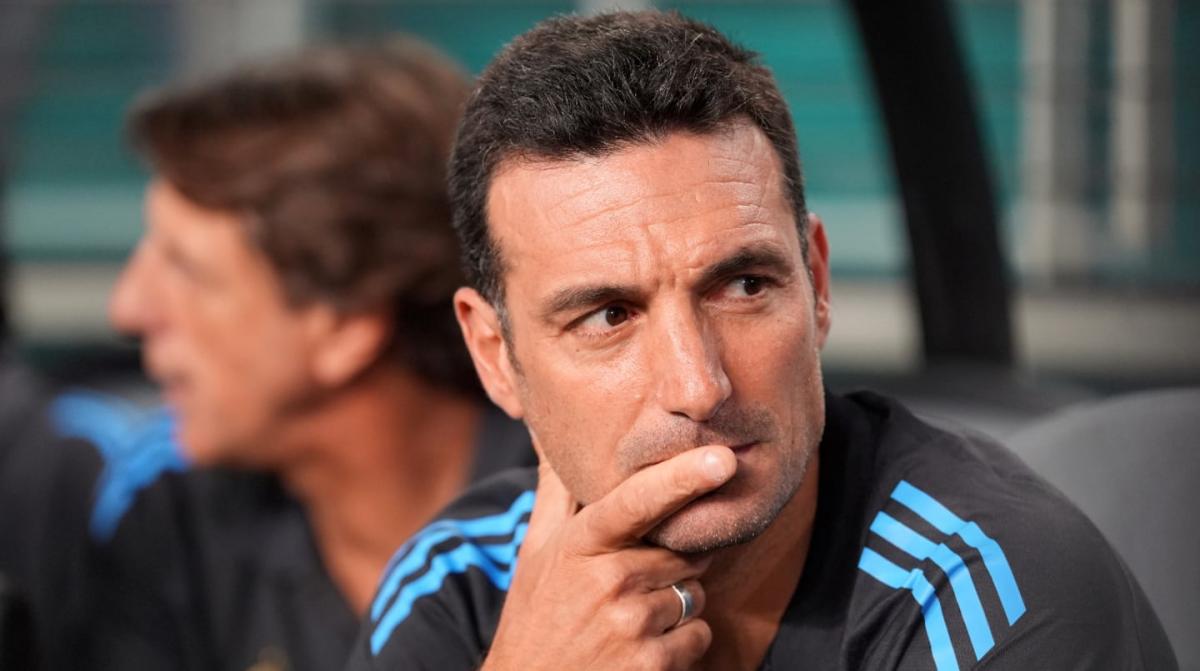 El inesperado motivo que interrumpió la conferencia de Scaloni tras la goleada a Puerto Rico