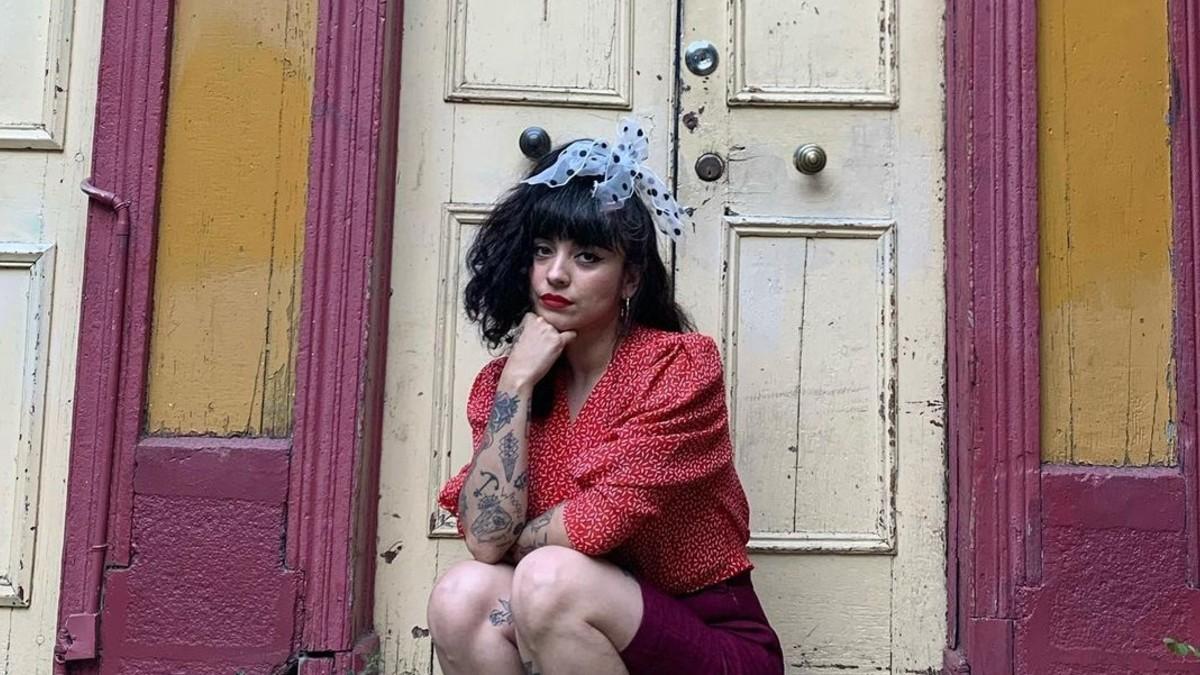 Revuelo en Valparaíso: Mon Laferte grabó escenas de su nuevo álbum en la Quinta Región
