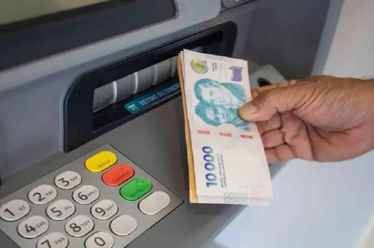 Cuánto dinero se puede extraer del cajero automático sin que intervenga ARCA
