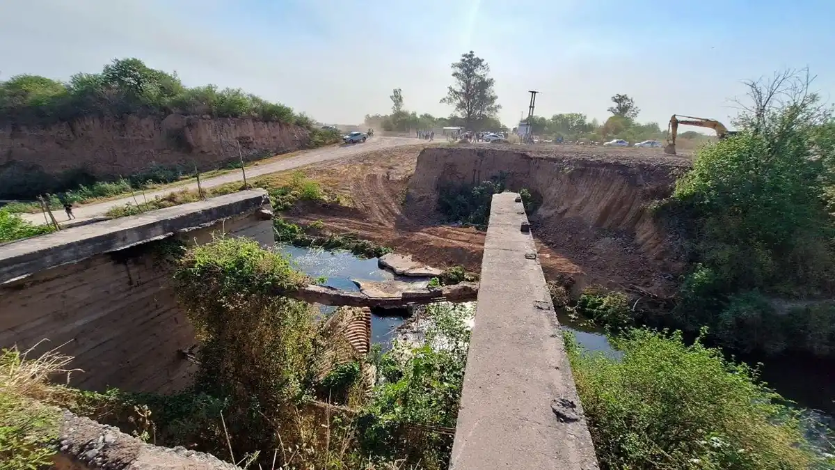 Tras dos décadas, avanza la reconstrucción del Puente del Coy en Estación Aráoz