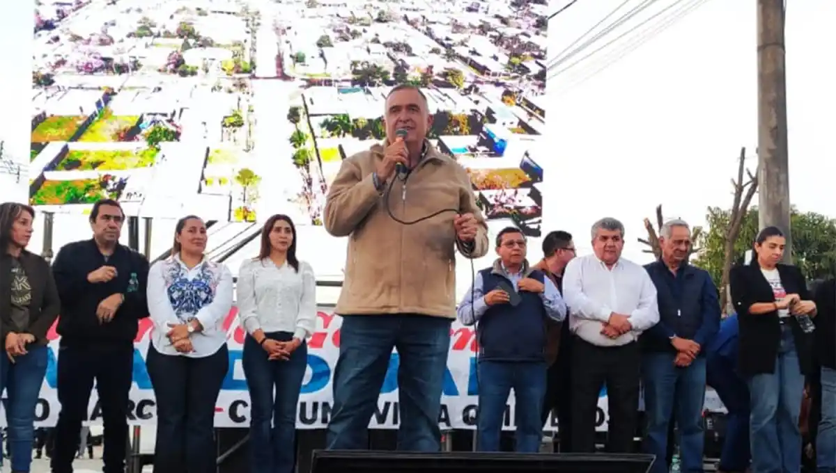 EL DÍA. El 19 de agosto el gobernador Jaldo asistió a un acto en Villa Quinteros.