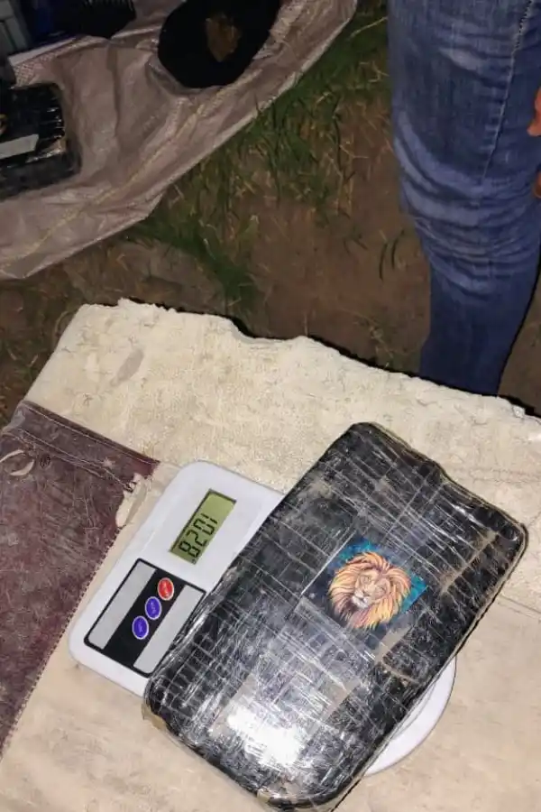 Hallan droga en la casa de un miembro de Los Gardelitos