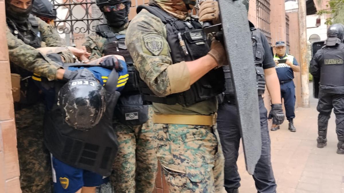 VIDEO. "El Petiso" David Lobo fue trasladado al penal de Benjamín Paz
