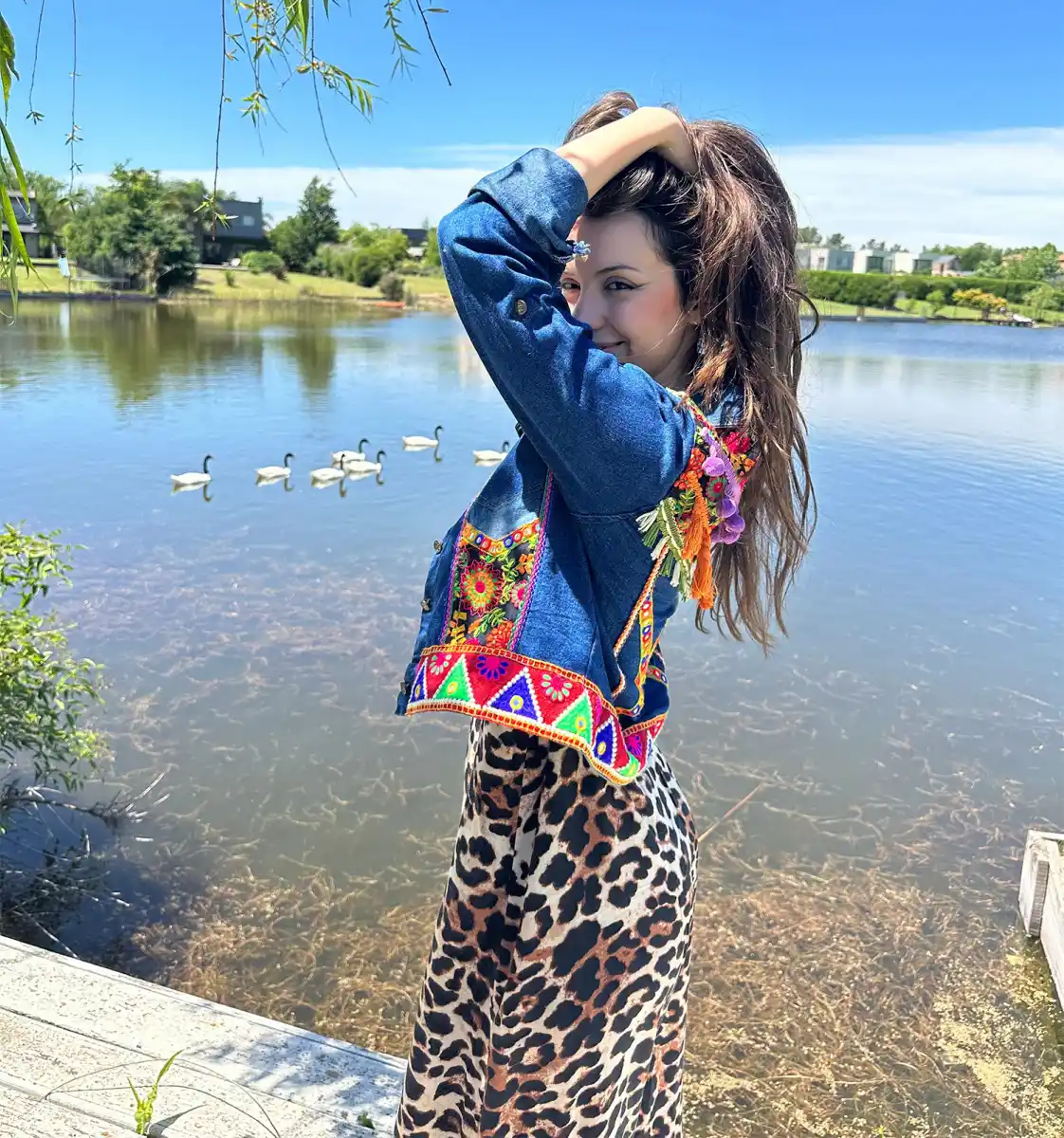 Se los puede ver en la laguna donde grabamos La Gaceta Lifestyle (Tigre, Buenos Aires). Allí, hace un tiempo, una pareja de cisnes de cuello negro eligió quedarse.