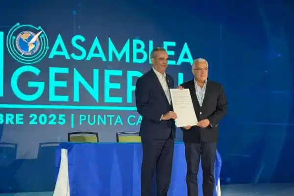 Luis Abinader: “Un gobierno que teme a la prensa, teme a la verdad”