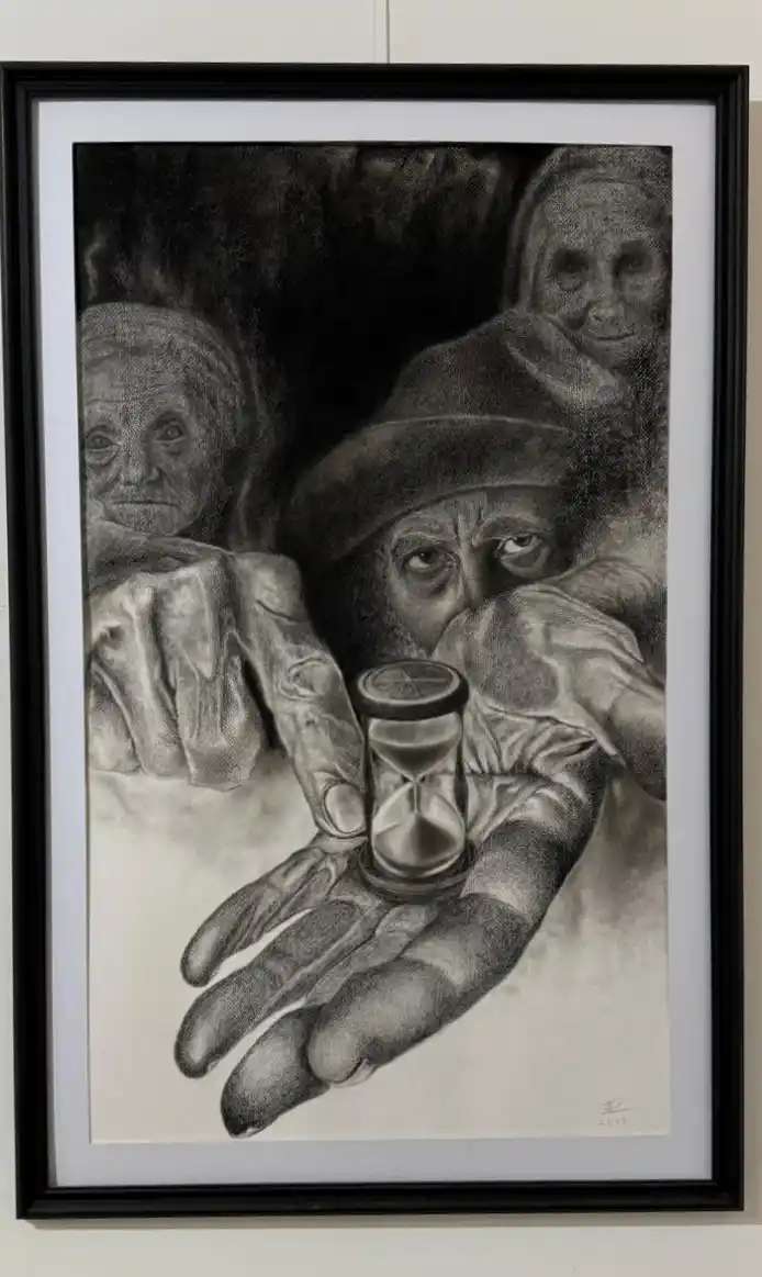 SEGUNDO PREMIO. El artista porteño Tomás Petracchi expresó el paso del tiempo y el peso de los años y la vida en 