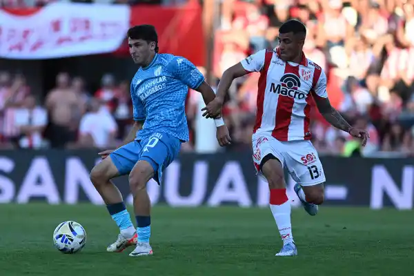 Agenda de TV: ¿a qué hora juegan Atlético Tucumán y San Lorenzo?