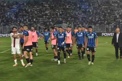Estalló el vestuario de Atlético Tucumán: deudas, reclamos y falta de diálogo con la dirigencia