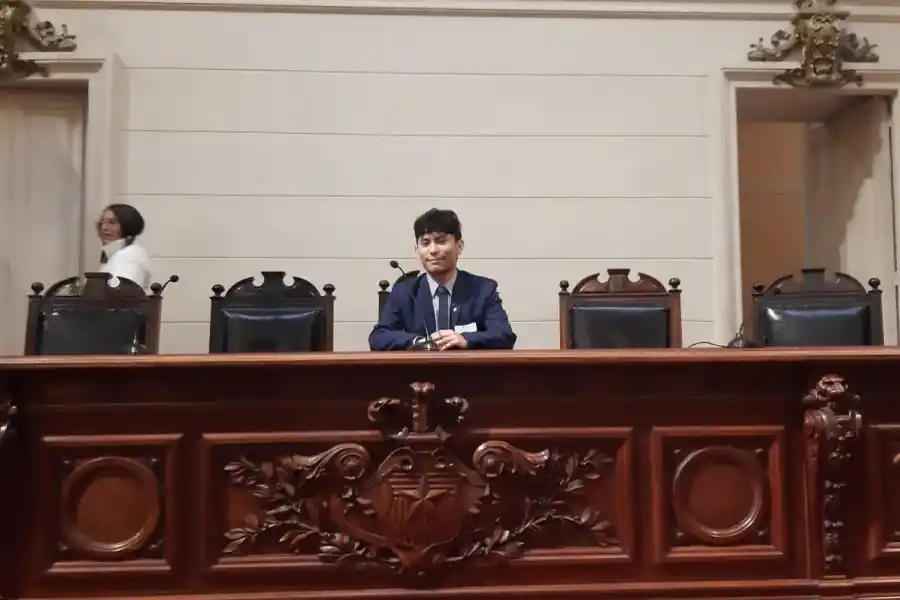 ESTUDIANTE DE ABOGACIA. Fue seleccionado para participar del COY20 (Conference of Youth), el encuentro mundial de jóvenes que antecede a la COP30. CORTESIA MAURICIO CASTRO