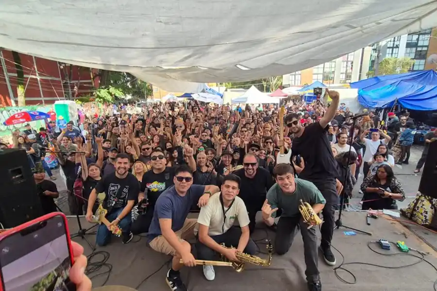 EN MÉXICO. La banda tucumana de 18 años de trayectoria tuvo presentaciones en distintas ciudades del país. / CORTESÍA ROCK N' LOBOS