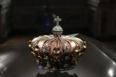 Robo de joyas: la videovigilancia exterior falló, según admitió el Louvre