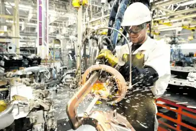 Pese a la caída en comercio e industria, la actividad en Argentina creció 0,3% durante agosto