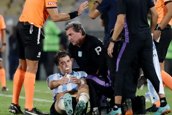 “Fue sin querer”: Marcos Rojo explicó el tremendo codazo que dejó KO a Santiago Sosa en la semifinal