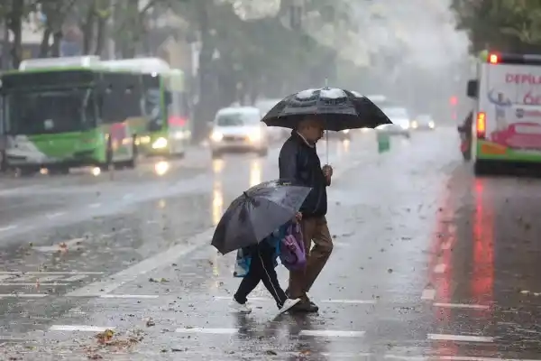 600x400_rige-alerta-naranja-tormentas-algunas-provincias-1109164-073213.webp