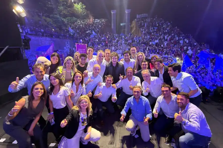 PELLI, PRESENTE. El candidato tucumano participó del acto en Rosario.