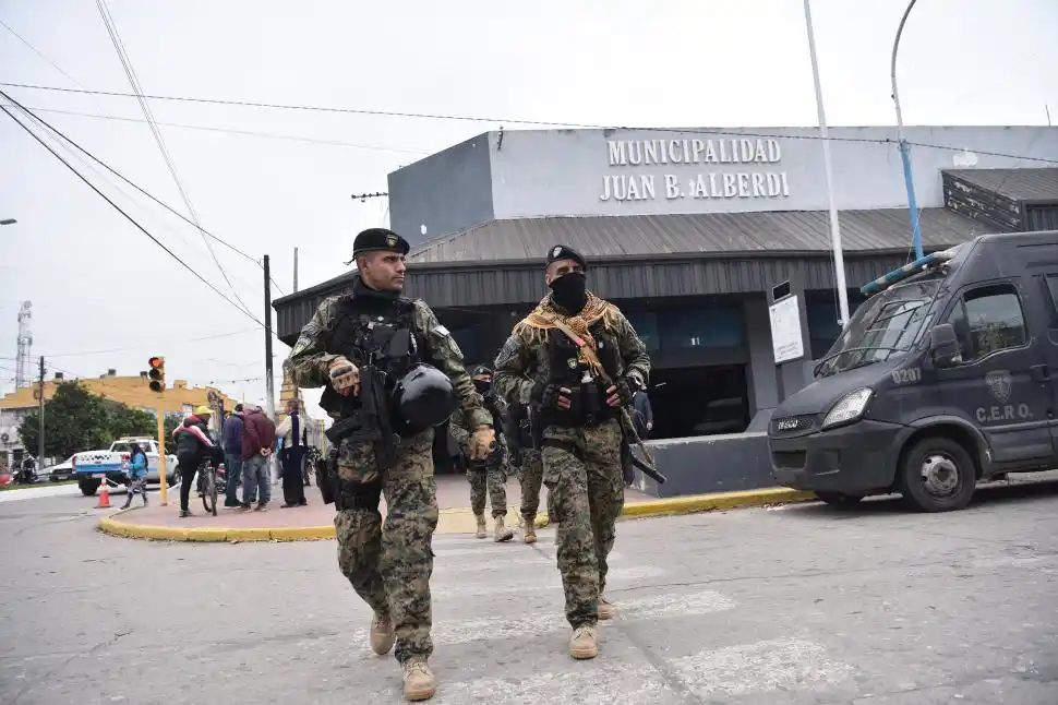 A LAS URNAS. Los alberdianos votan intendente y 10 concejales, tras la intervención del municipio en junio. 