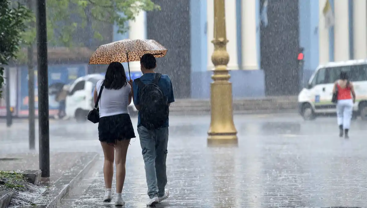 PREPARADOS. El pronóstico anticipa lluvias y tormentas a partir de la tarde de hoy.