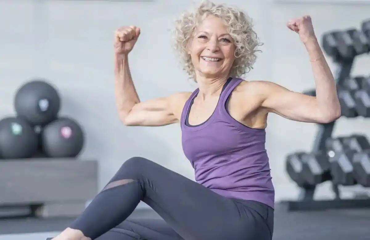 Practicar estos ejercicios de fuerza retrasa el envejecimiento y alarga la esperanza de vida