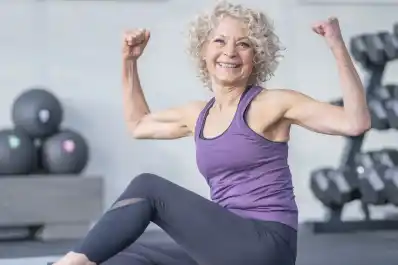 Practicar estos ejercicios de fuerza retrasa el envejecimiento y alarga la esperanza de vida