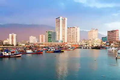 Vacaciones de verano: ¿cuánto cuesta viajar a Iquique en enero?