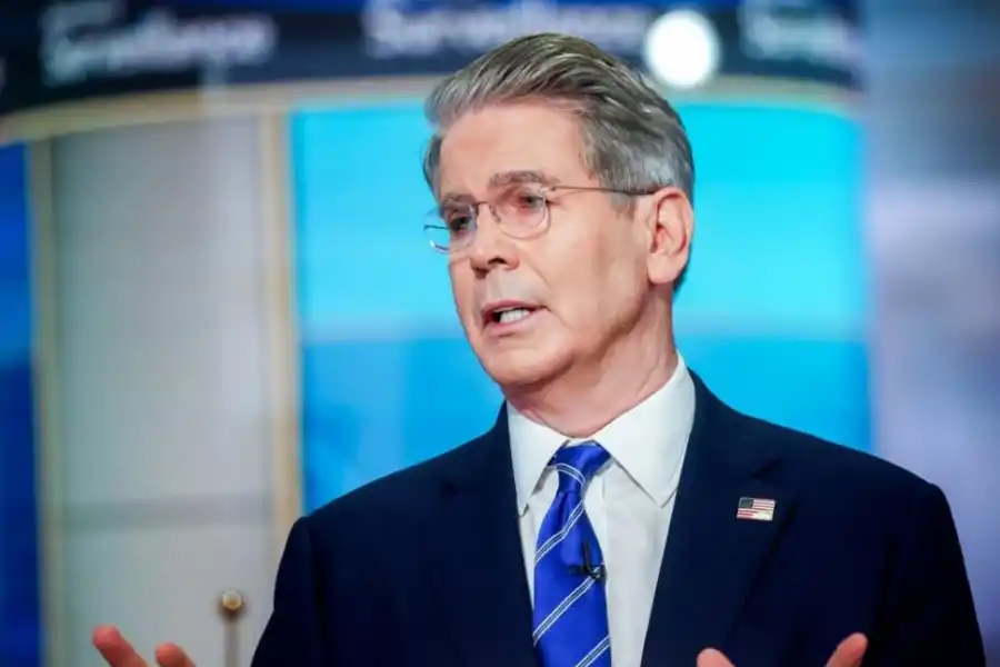 El dólar cede ante otra intervención de Estados Unidos, mientras se recuperan las acciones