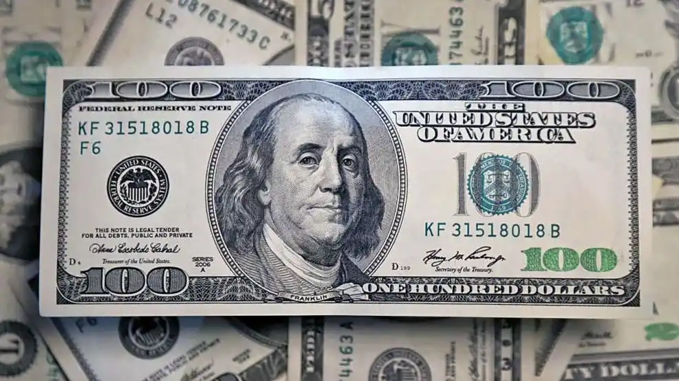El dólar cede ante otra intervención de Estados Unidos, mientras se recuperan las acciones