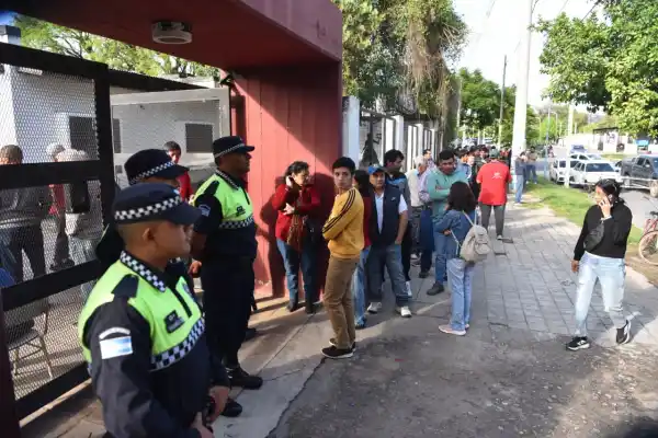 Elecciones 2025 en Tucumán: normal apertura del proceso electoral en la capital