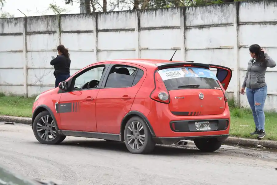 BANDA DEL RÍO SALÍ. Se observaron autos con carteles de candidatos.
