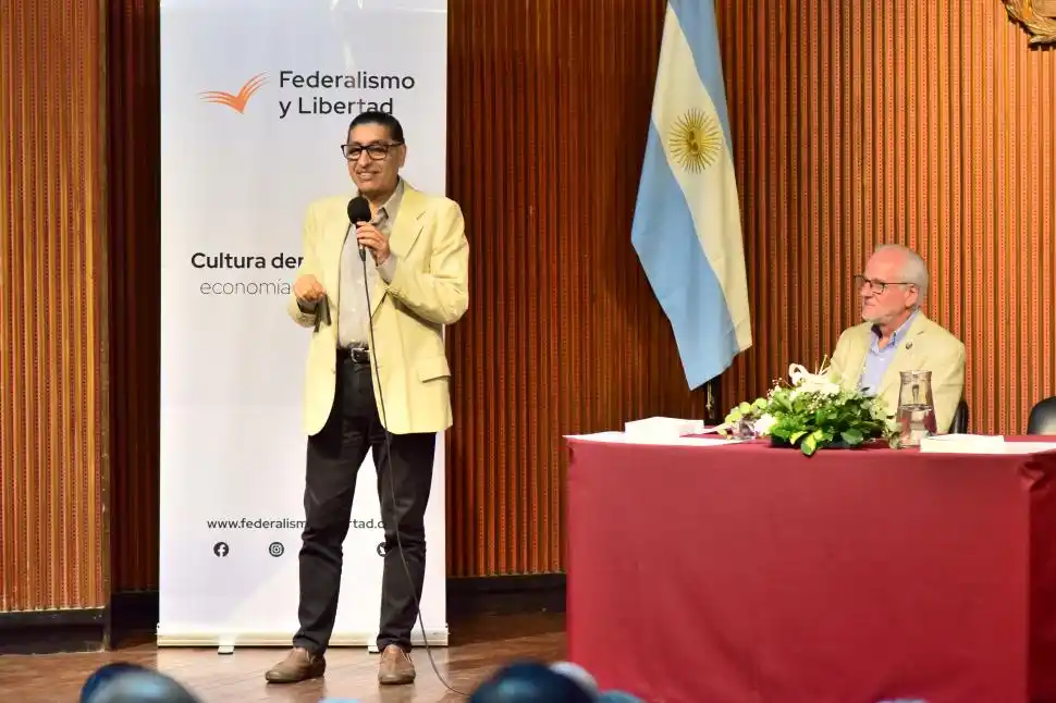 MÁS ACIERTOS QUE ERRORES. Juan Namuncurá y Gonzalo Roca plantearon la necesidad de la unión nacional para que la Argentina pueda crecer. gentileza NicolÁs Valladares