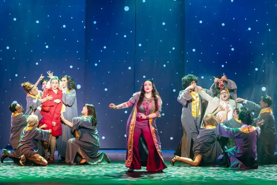 POTENCIA DE UNA HISTORIA ENTRAÑABLE. Andrea Barbá, Melina Imhoff y Joel Alonso Quírico en “Ritmo de vida”.