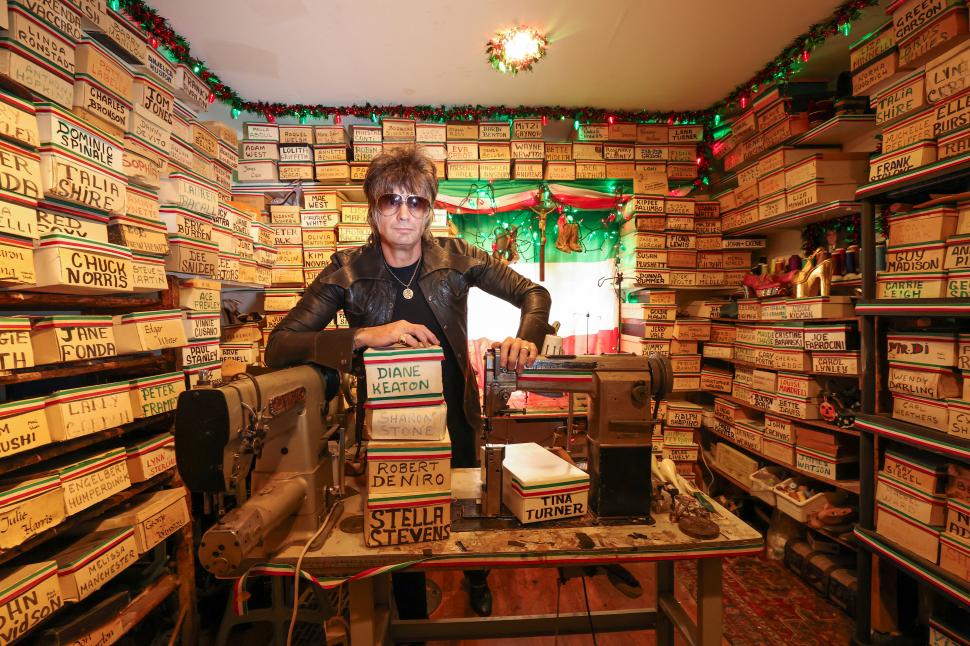 TALLER. Las cajas de zapatos con los nombres de todas las estrellas.