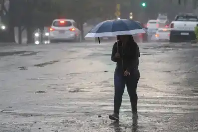 Alerta amarilla: cuáles son las siete provincias bajo advertencia por lluvias y vientos fuertes