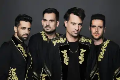 Tan Biónica anuncia el lanzamiento de un nuevo álbum tras 10 años de espera