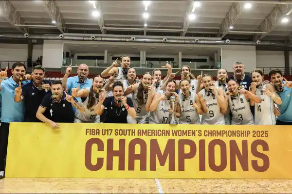 La Selección Argentina femenina U17 de básquet brilló en Asunción y se coronó campeona invicta del Sudamericano