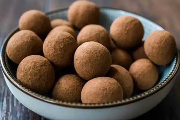 Postre helado rápido y fácil: bolitas de tiramisú en 10 minutos