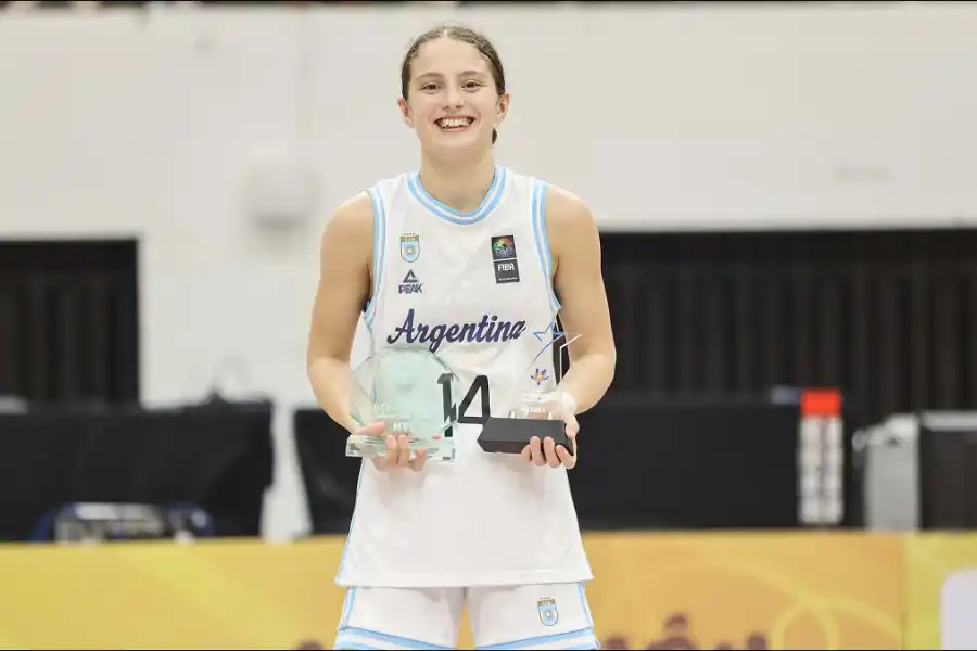 MVP DEL TORNEO. La base argentina fue una de las figuras del certamen y lideró al equipo con 14 puntos en la final.
