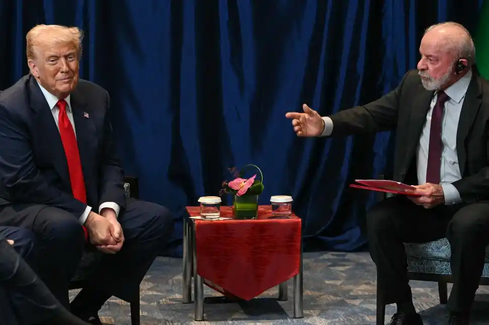 BILATERAL. Lula y Trump mantuvieron un diálogo al margen de la 47ma cumbre de la Asociación de Países del Sudeste Asiático, en Kuala Lumpur.