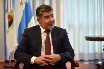 La reforma política vuelve al centro del debate en Tucumán