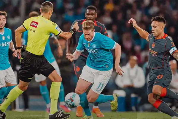 Agenda de TV: Napoli y Milan juegan en la Serie A y se define el primer finalista de la Sudamericana