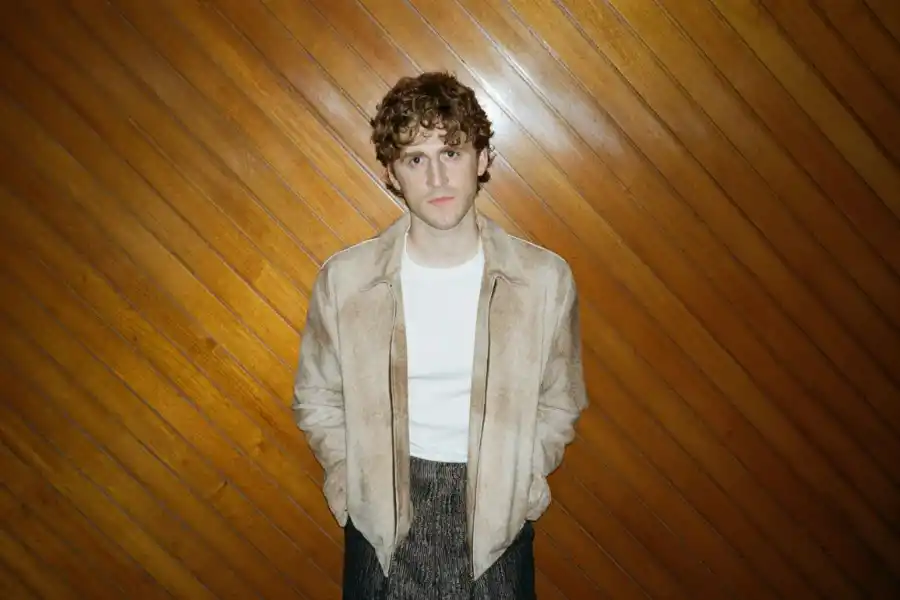 LOUTA. Combina música, performance y una puesta en escena explosiva que lo convierte en uno de los shows más innovadores del país. / ROLLING STONE