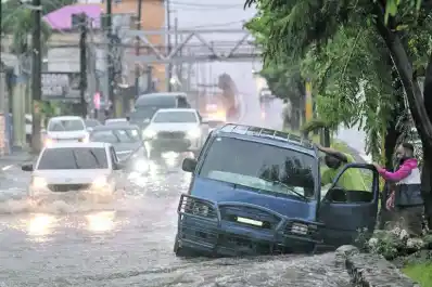 Argentinos en Jamaica, con temor ante el arribo del huracán Melissa