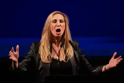 Karina Milei vuelve a escena en Buenos Aires: el congreso libertario busca mostrar poder y marcarle la cancha a Kicillof