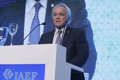 El Banco Central proyectó que a partir de 2026 comprará reservas