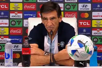 La frase de Gustavo Costas que lo dejó al borde de las lágrimas tras la eliminación de Racing