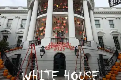 Luces, calabazas y polémica: Melania Trump desata críticas por su lujosa decoración de Halloween en la Casa Blanca